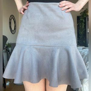 AQUA Gray Faux Suède Mini Skirt Sz S